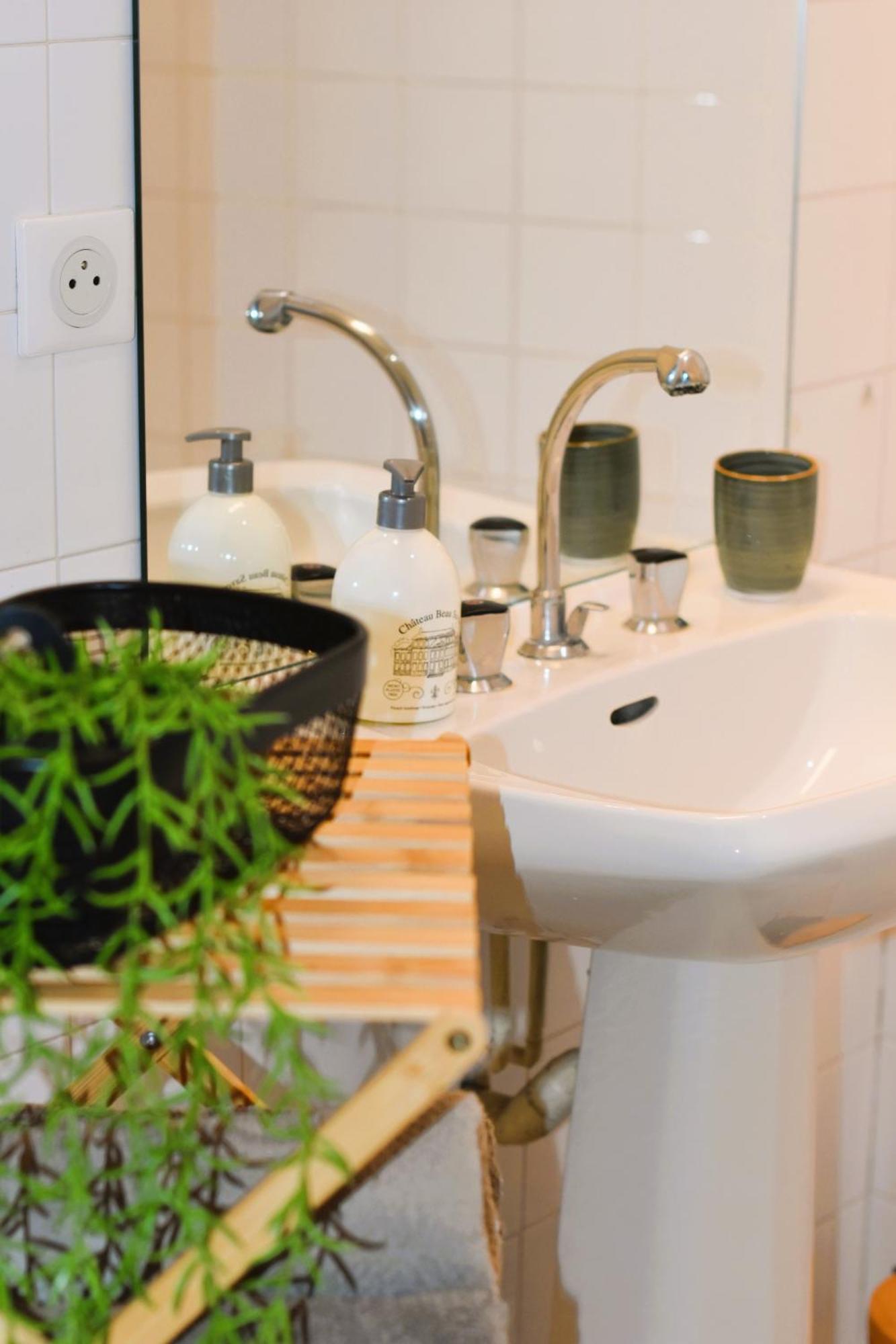 Le Logis De Celine Aparthotel Cajarc Exterior photo